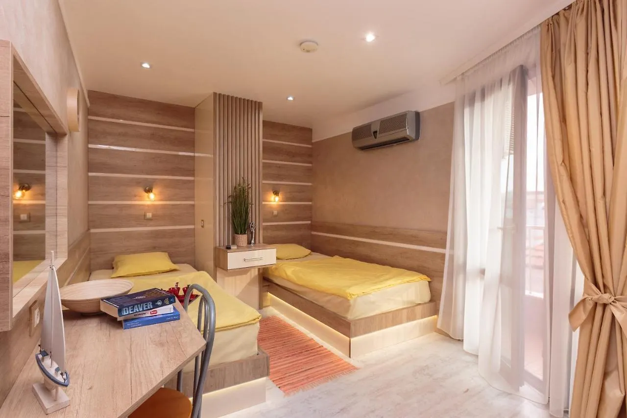 Apart & Rooms Fotinov Burgas Guest house